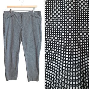 J Jill Crop Pants Preppy Acadamia Geometric Print Black White Stretchy